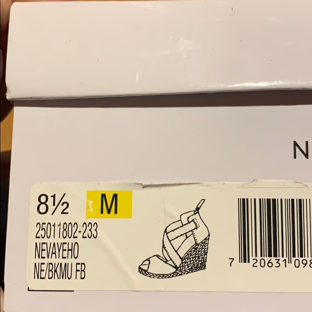 Espadrilles - Picture 7 of 8